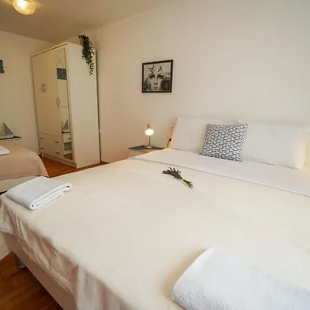 Gæstehus Maslina 3*